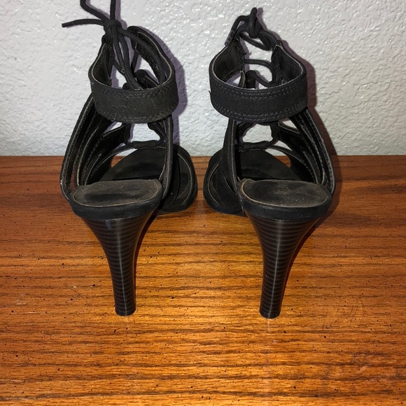 Simply Vera Vera Wang heels - Picture 5 of 8